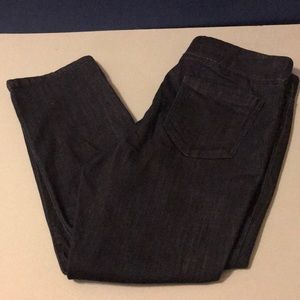 St. John’s Bay Dark Pull on Denim Capris